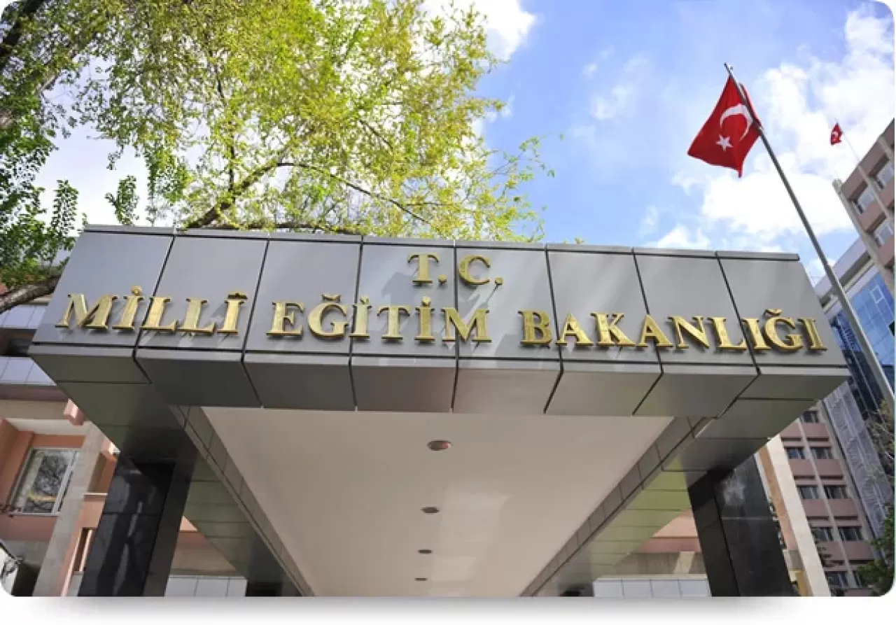 Millî Eğitim Bakanlığı 50 Millî Eğitim Uzman Yardımcısı alıyor