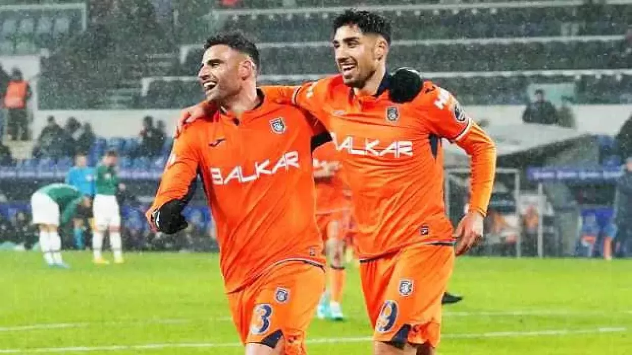 Konyaspor Başakşehir'e direnemedi! 2-0