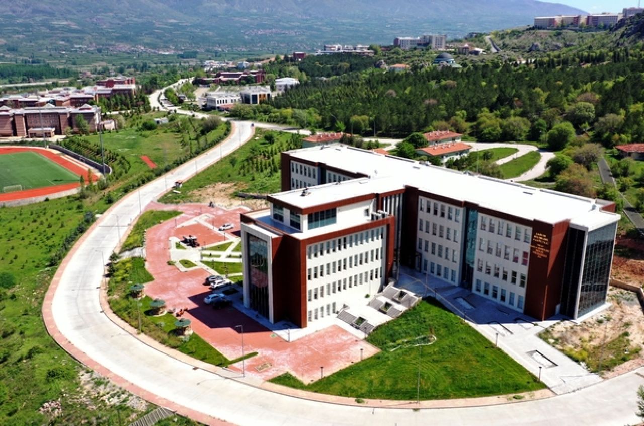 Tokat Gaziosmanpaşa Üniversitesi 41 Öğretim Üyesi alıyor