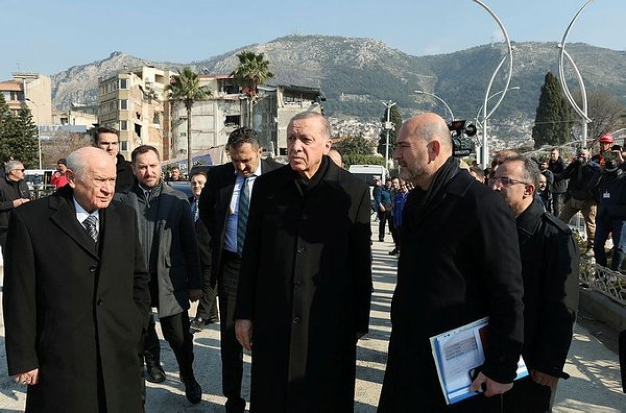 Cumhurbaşkanı Erdoğan "1 yıl içinde konutları bitireceğiz..."