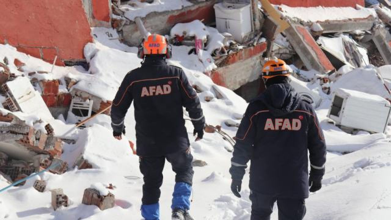 AFAD: 28 bin 44 vatandaşımız afet bölgesinden tahliye edildi