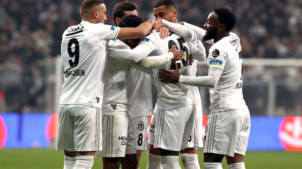 Beşiktaş'ın formaları depremzedeler için açık artırmaya sunulacak