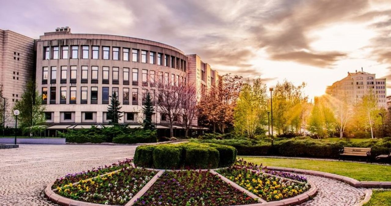 Bilkent Üniversitesi Fen Fakültesi Fizik Bölümü Öğretim Üyesi alacak