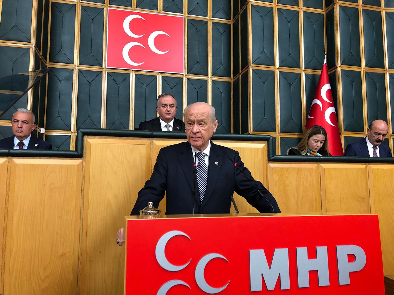 MHP Lideri Devlet Bahçeli:  “Tribünler çürük sloganların mekanı olamaz”