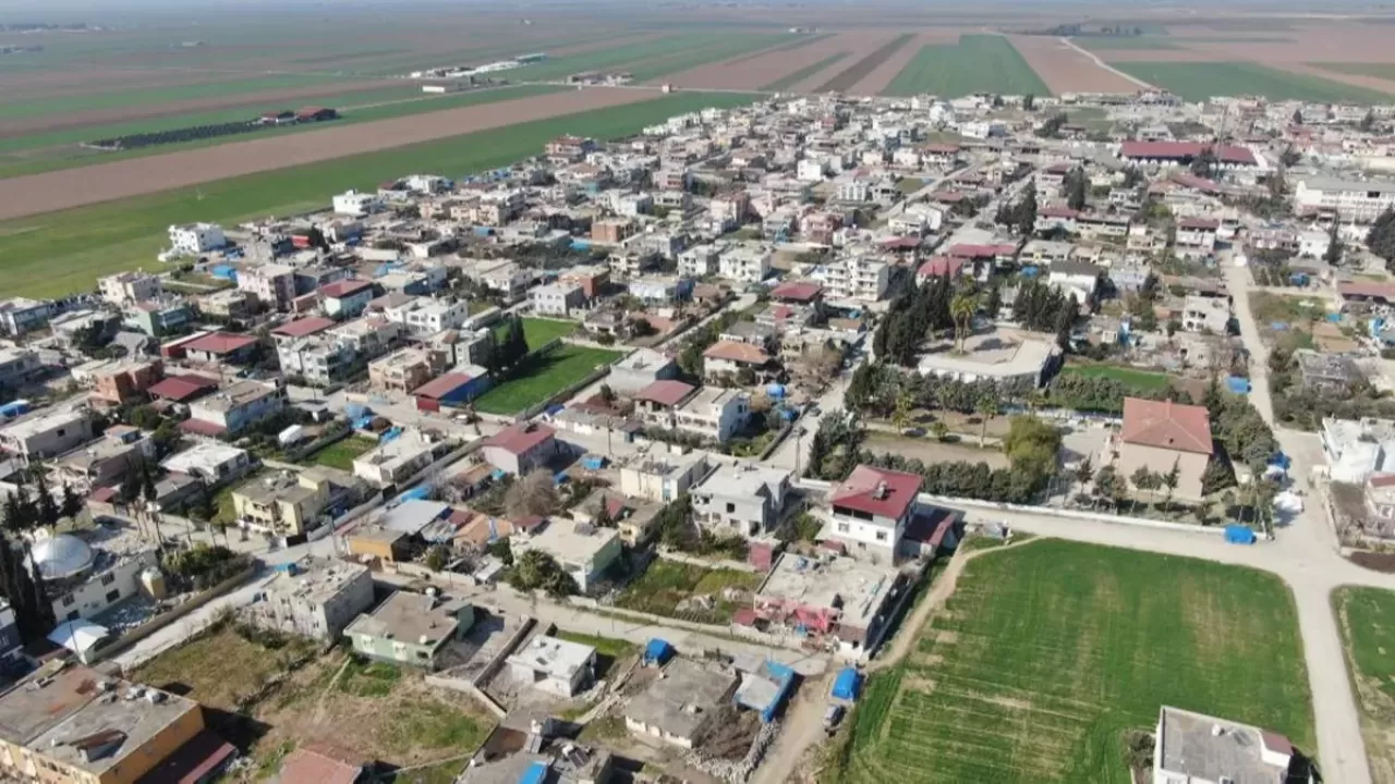 Hatay'ın en küçük ilçesi Kumlu, depremlerin ardından havadan görüntülendi