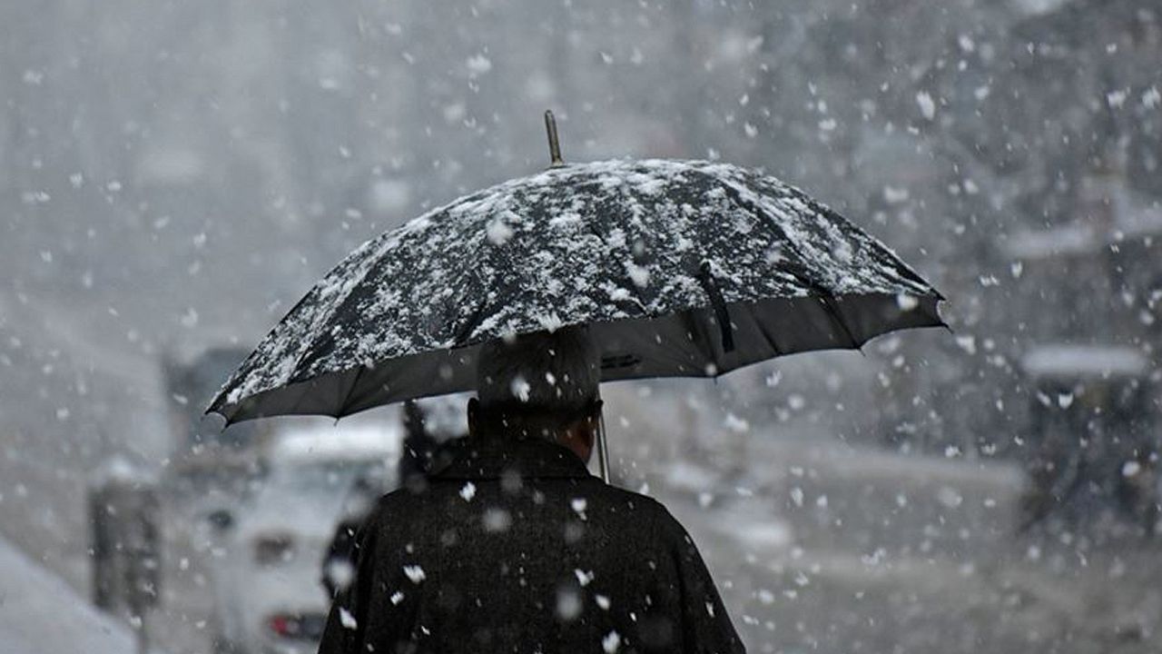 Meteoroloji'den 6 il için sarı kodlu kuvvetli kar yağışı uyarısı