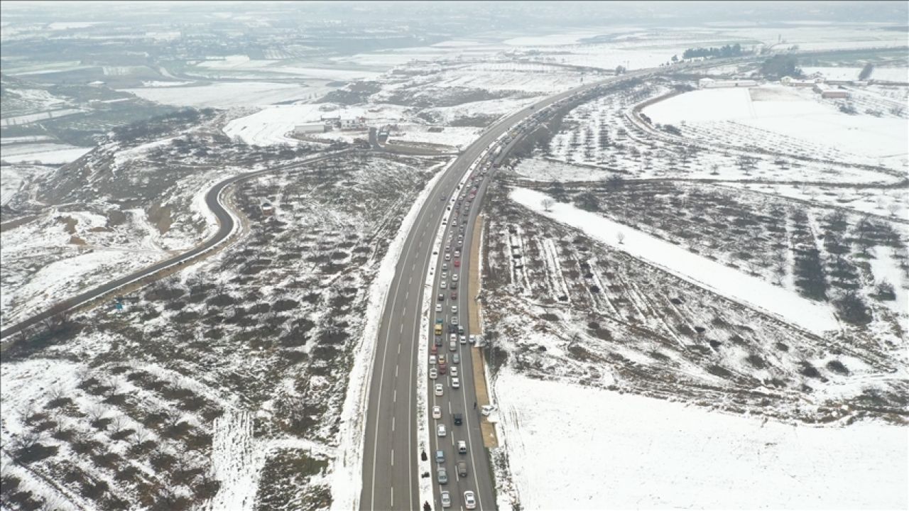 Deprem nedeniyle trafiğe kapalı güzergah var mı? Açıklandı...