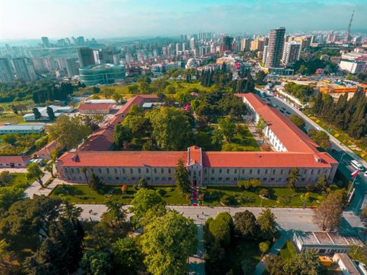 İstanbul Sabahattin Zaim Üniversitesi Öğretim üyesi alıyor