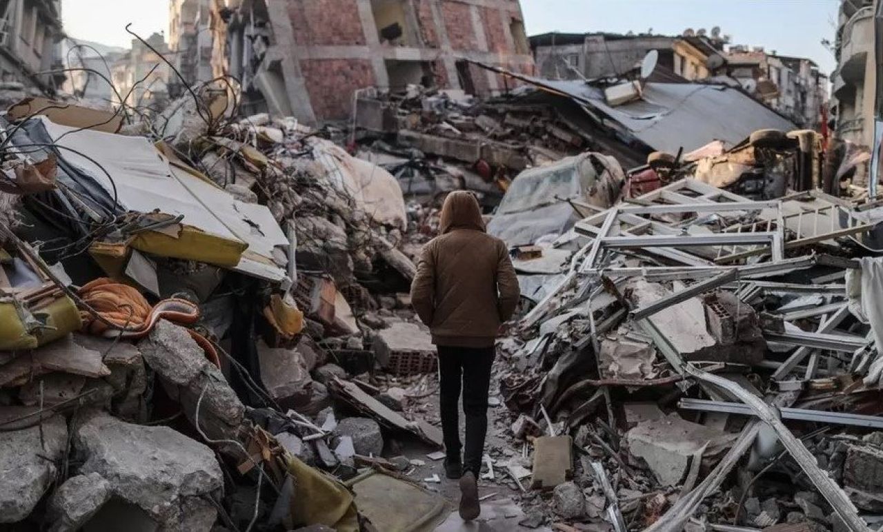 İngilizlerden deprem araştırması: Neden bu kadar yıkıcı oldu? İşte dikkat çeken 6 cm detayı…