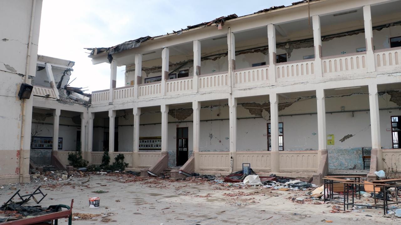 110 yıllık Antakya Lisesi depreme dayanamadı 5