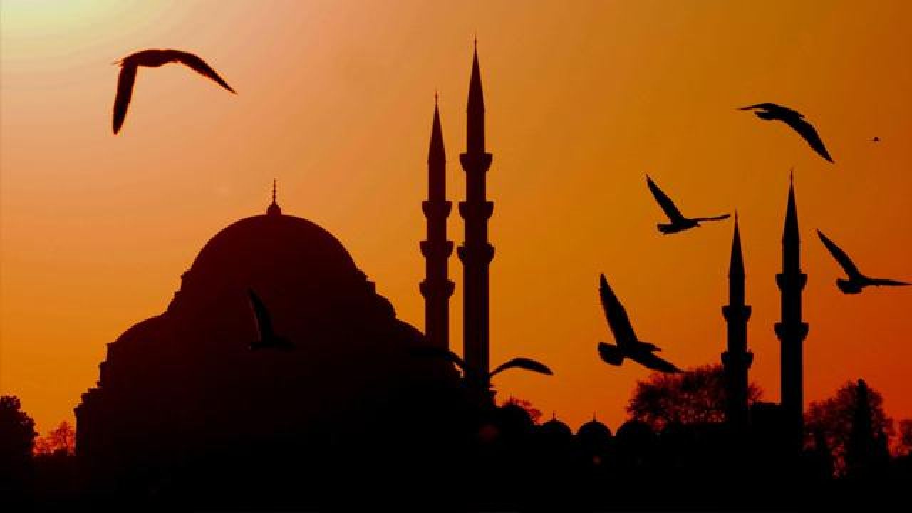 Sürekli yolculuk yapan kişi namaz ve oruç ibadetini nasıl yerine getirebilir?