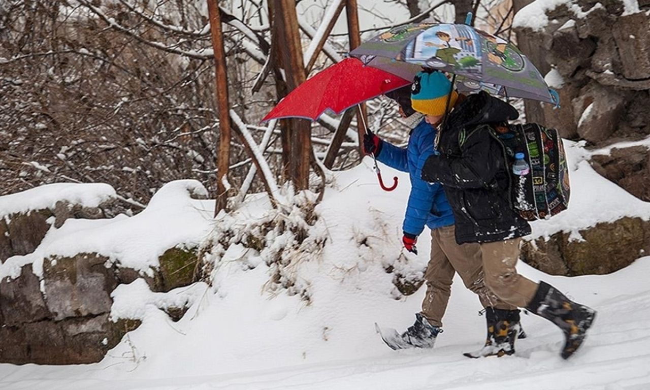 Eğitime kar engeli: Bazı illerde okullar tatil edildi