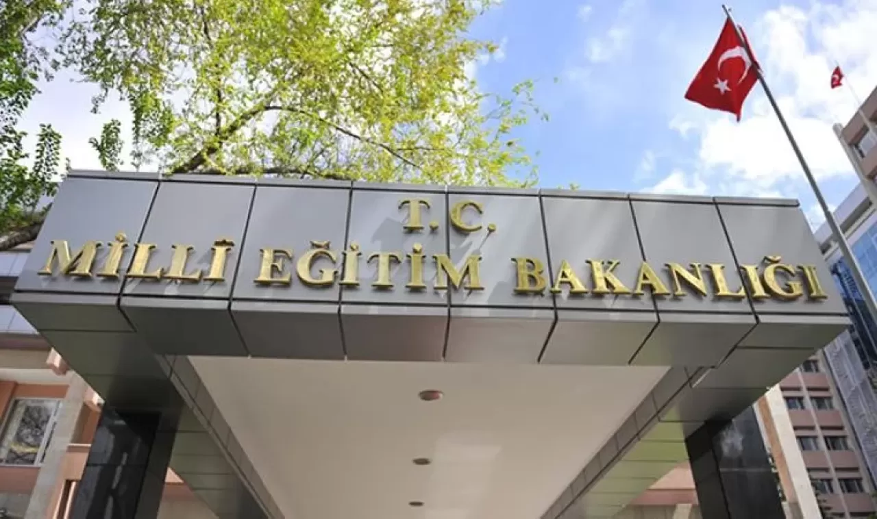 Milli Eğitim Bakanlığı Sözleşmeli Personel Alıyor