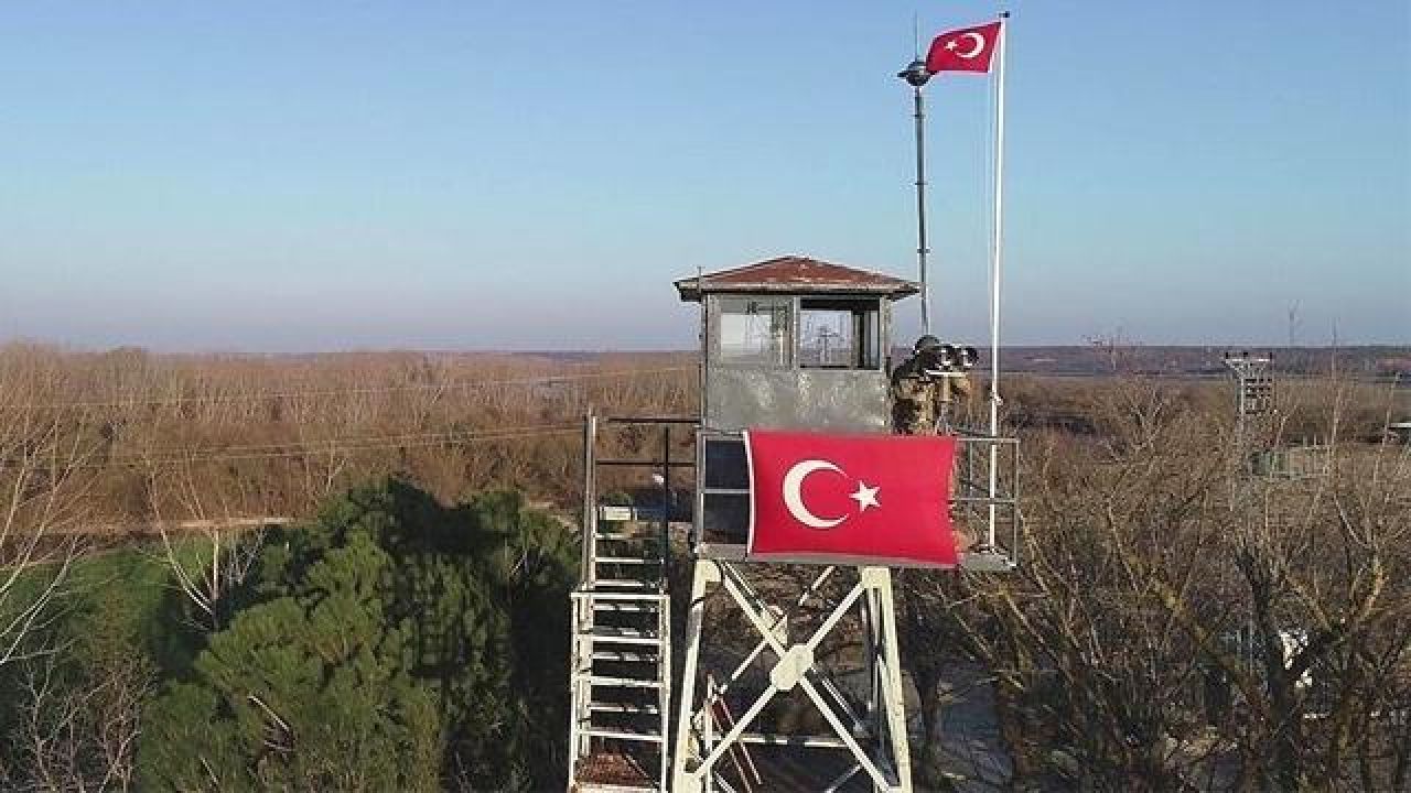 Yunanistan'a geçmeye çalışan 2'si FETÖ'cü 3 şüpheli yakalandı