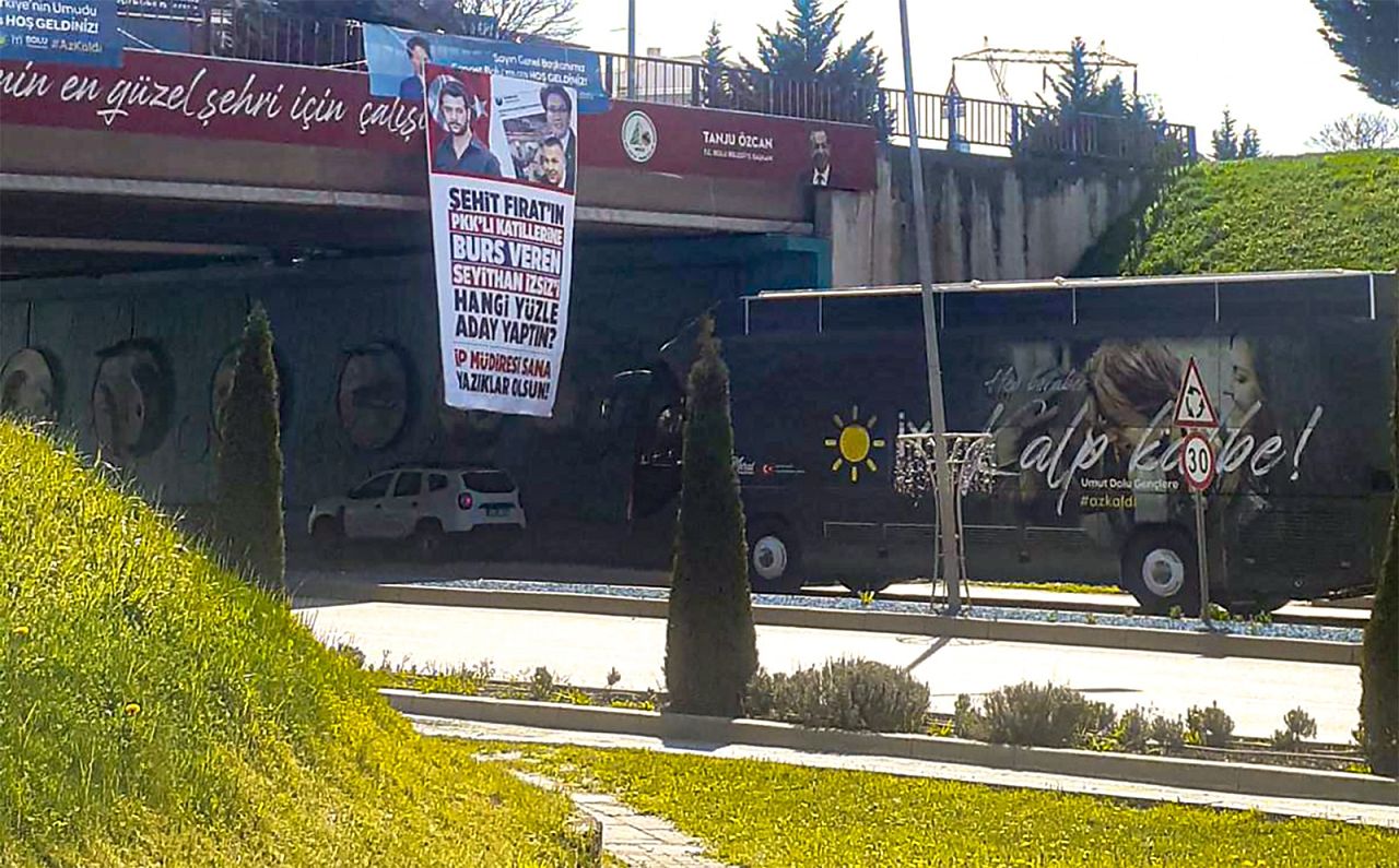 Akşener’e Bolu’da pankartlı protesto 