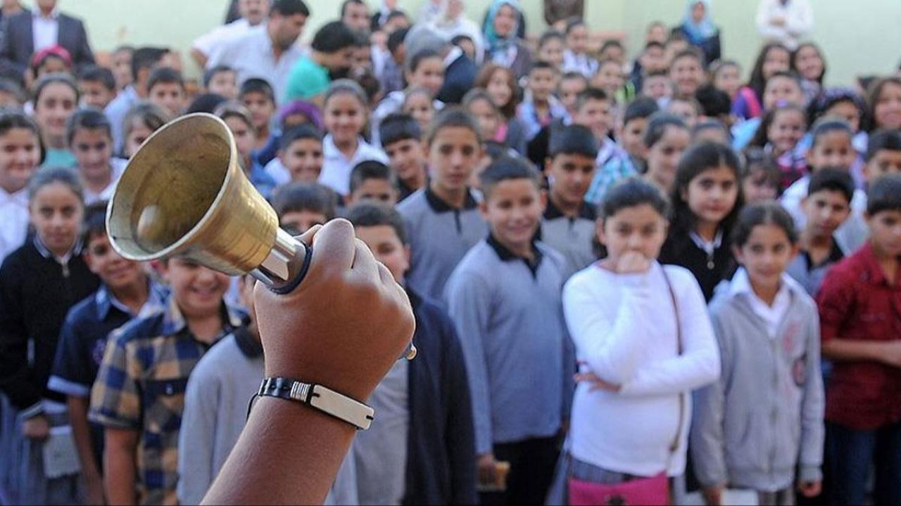 Ara tatil sona eriyor... İlk ders zili yarın çalacak