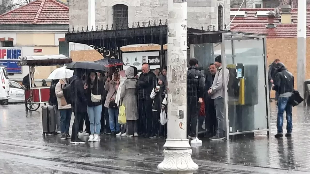 İstanbul donacak: Hava sıcaklığı 10 derece birden düşecek