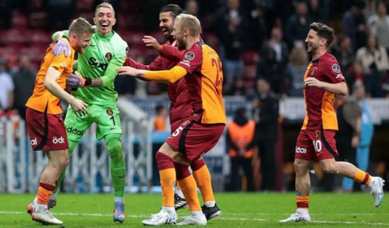 Muslera'dan büyük fedakarlık! Adana Demir maçından önce neler yaşamış neler