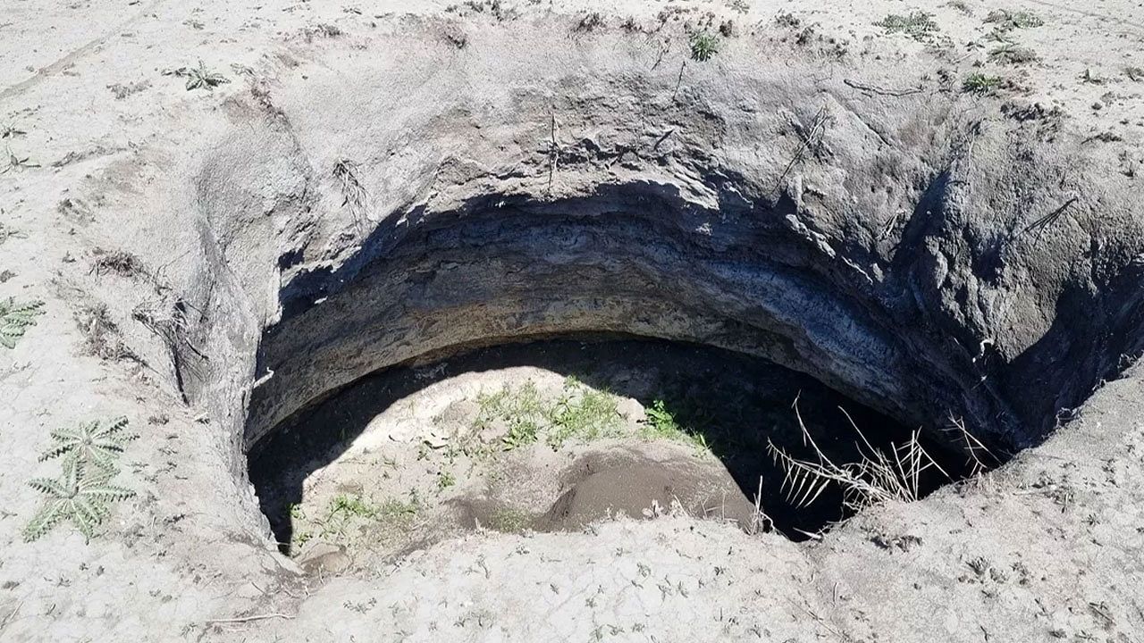 Aksaray'da obruk paniği