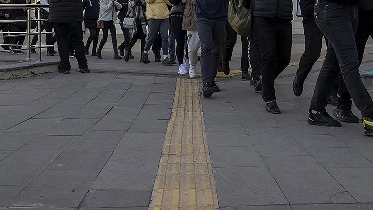 Ankara merkezli 10 ilde suç örgütüne operasyon: 61 gözaltı