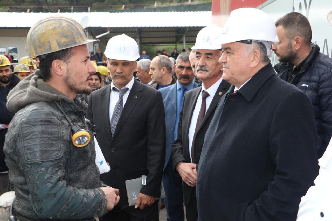 MHP’li Akçay: “Zillet ittifakı terör örgütleri ve Türkiye düşmanlarıyla işbirliği yapmaktadır”