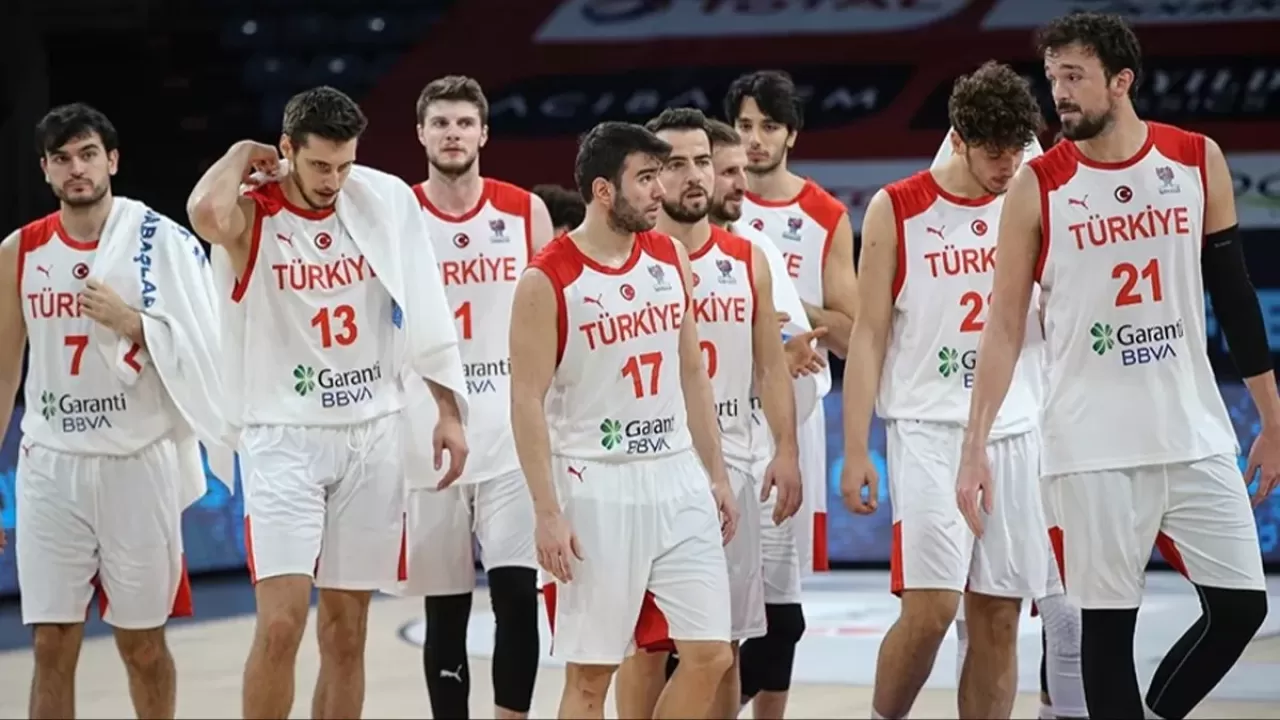 A Milli Erkek Basketbol Takımı'nın Olimpiyat Ön Eleme Turnuvası'ndaki rakipleri belli oldu