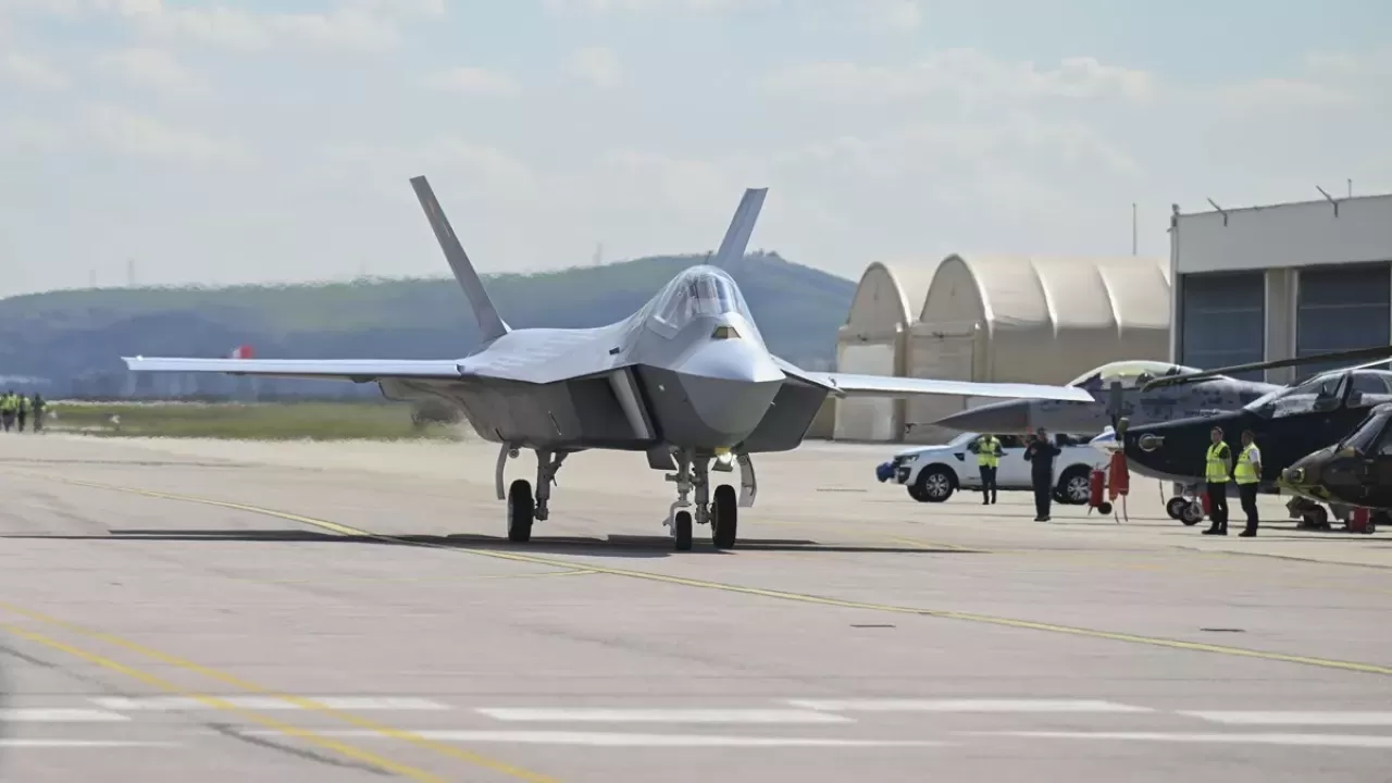 ABD'den F-35 dilenen Yunanistan, KAAN'ı takibe aldı! 5. nesil savaş uçağımız ses getirdi