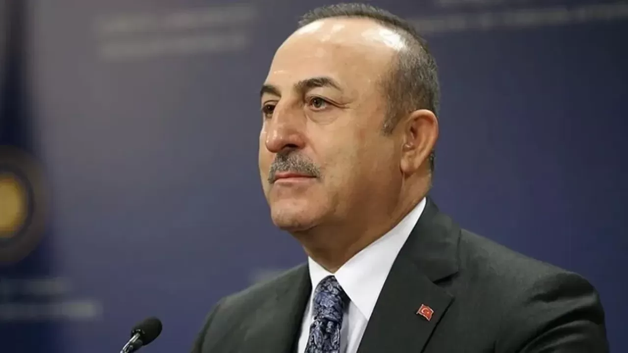 Bakan Çavuşoğlu'ndan 7'li koalisyona: Teröristlerle kol kola yürüyorsunuz