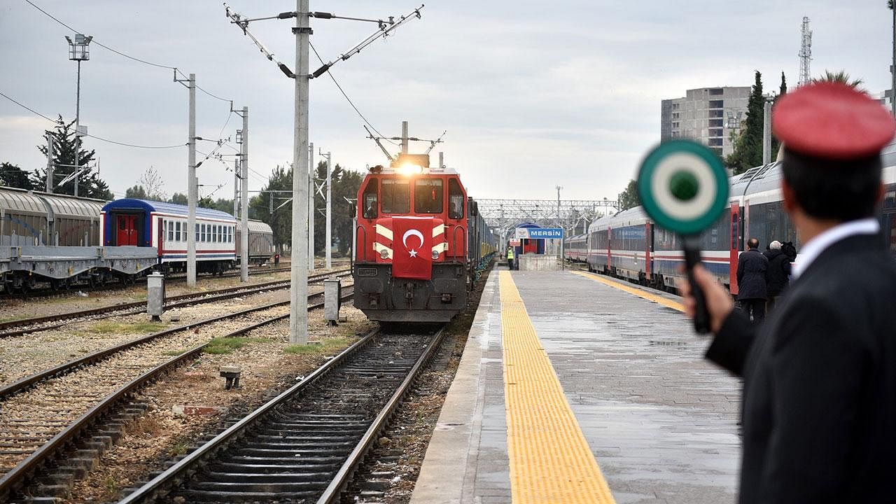 Bakü-Tiflis-Kars Demir Yolu ile Orta Koridor için hayati önemde