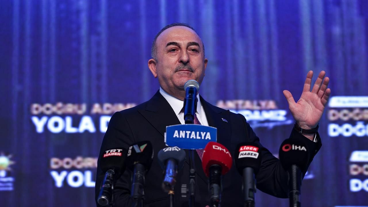 Bakan Çavuşoğlu: Bir plan çerçevesinde Suriyelileri göndereceğiz