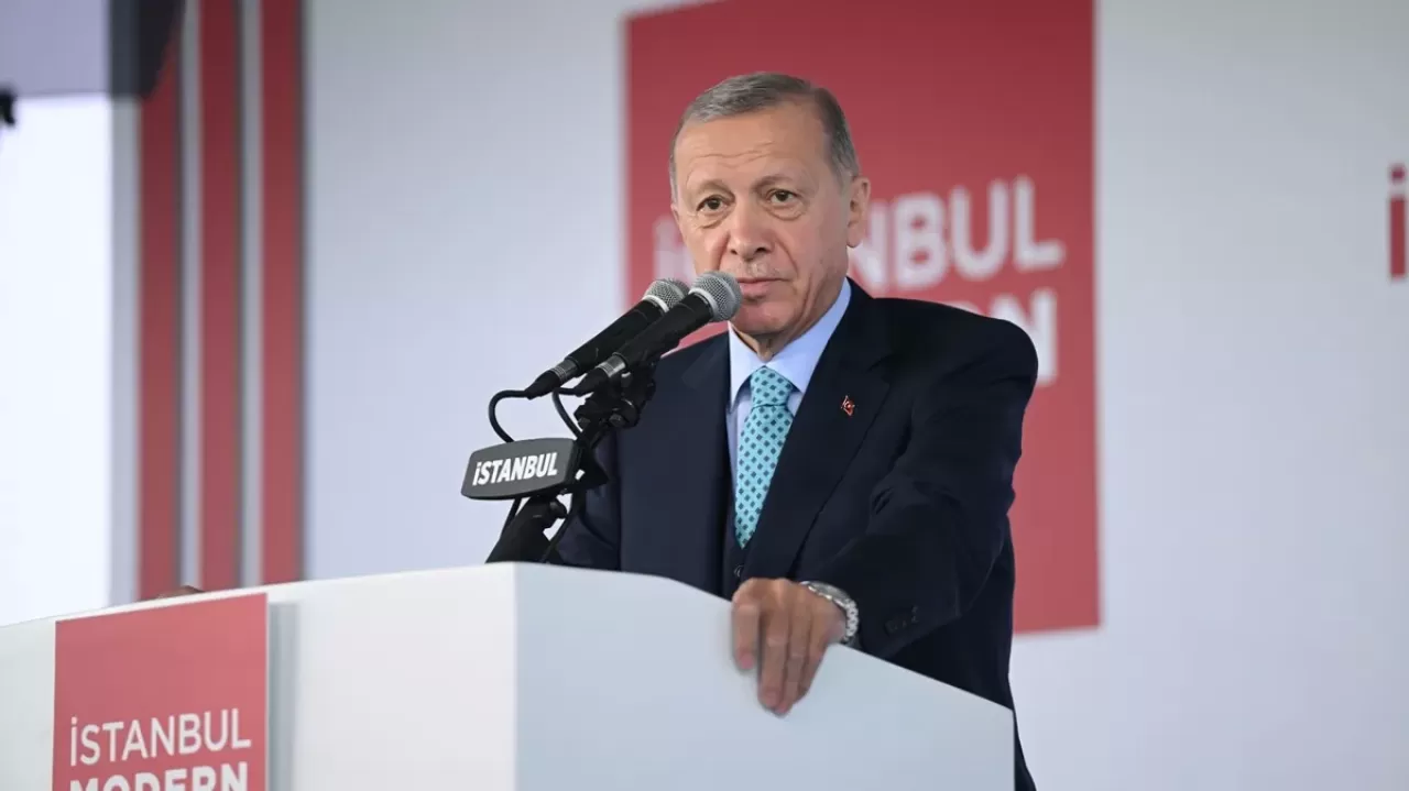 Cumhurbaşkanı Erdoğan: 19 Mayıs'ın ruhunu gelecek nesillere aktarmaya devam edeceğiz