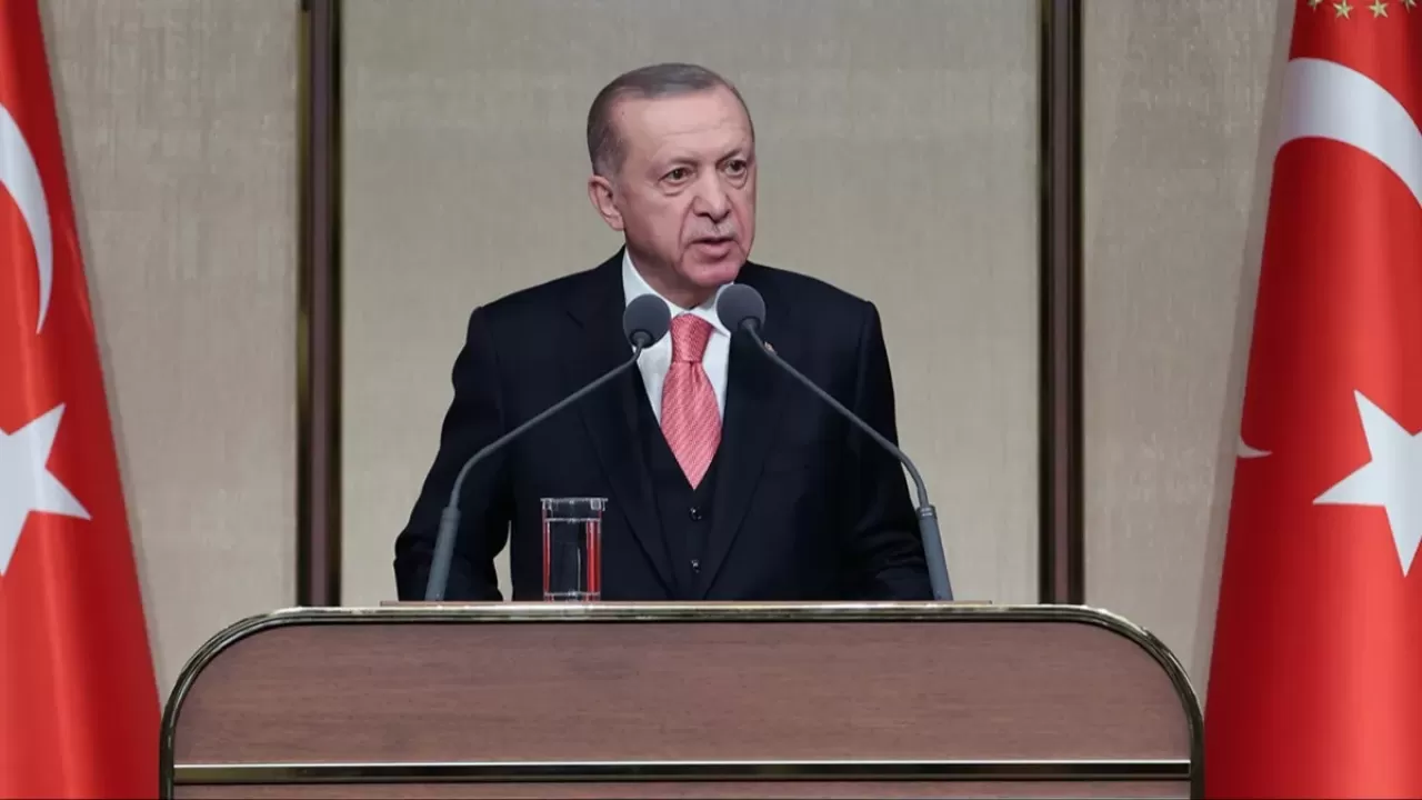 Cumhurbaşkanı Erdoğan gençlere seslendi: Kendi zehrini size de zerk etmesine müsaade etmeyin