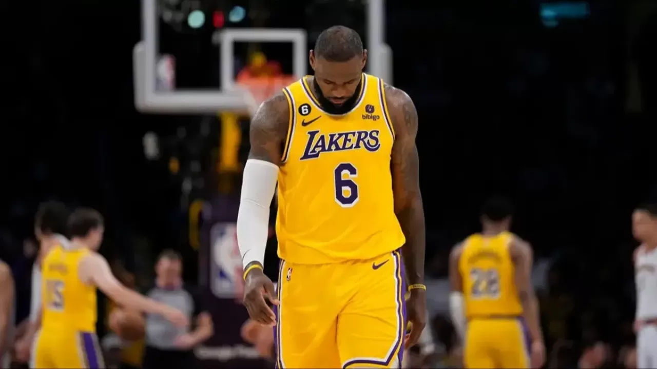 LeBron James'ten emeklilik sinyali