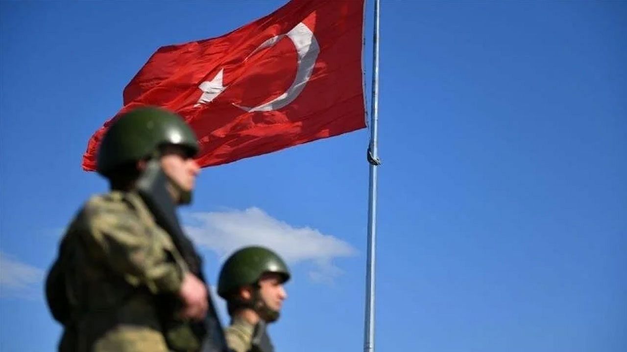 Türkiye'den Yunanistan'a yasa dışı yollarla geçmeye çalışan 4 kişi yakalandı