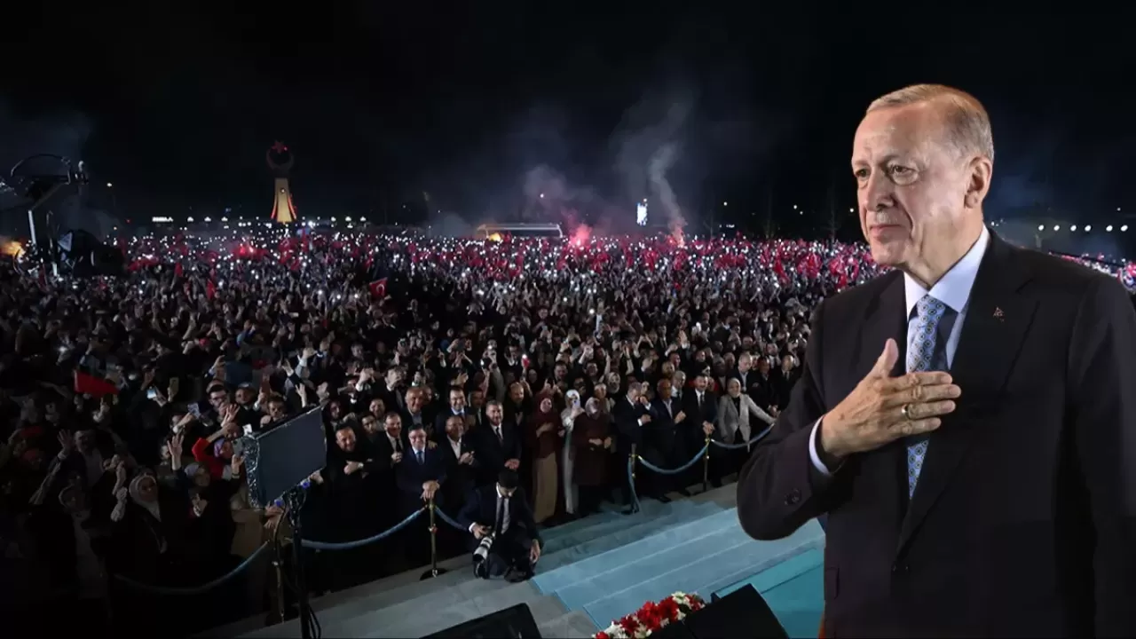 Türkiye Yüzyılı başladı! Cumhurbaşkanı Erdoğan'dan tarihi balkon konuşması: Bugün 85 milyonun tamamı kazanmıştır