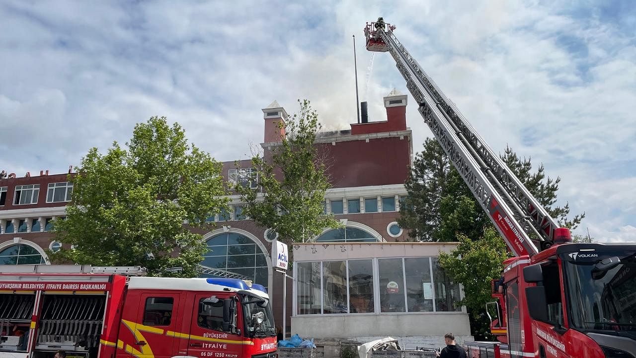 Ankara’da özel bir hastanede yangın