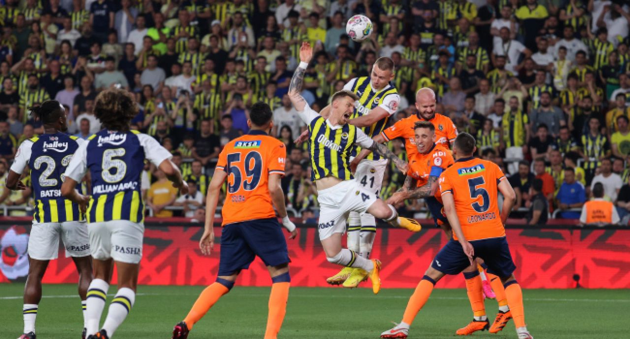 Fenerbahçe ve Medipol Başakşehir, PFDK'ye sevk edildi