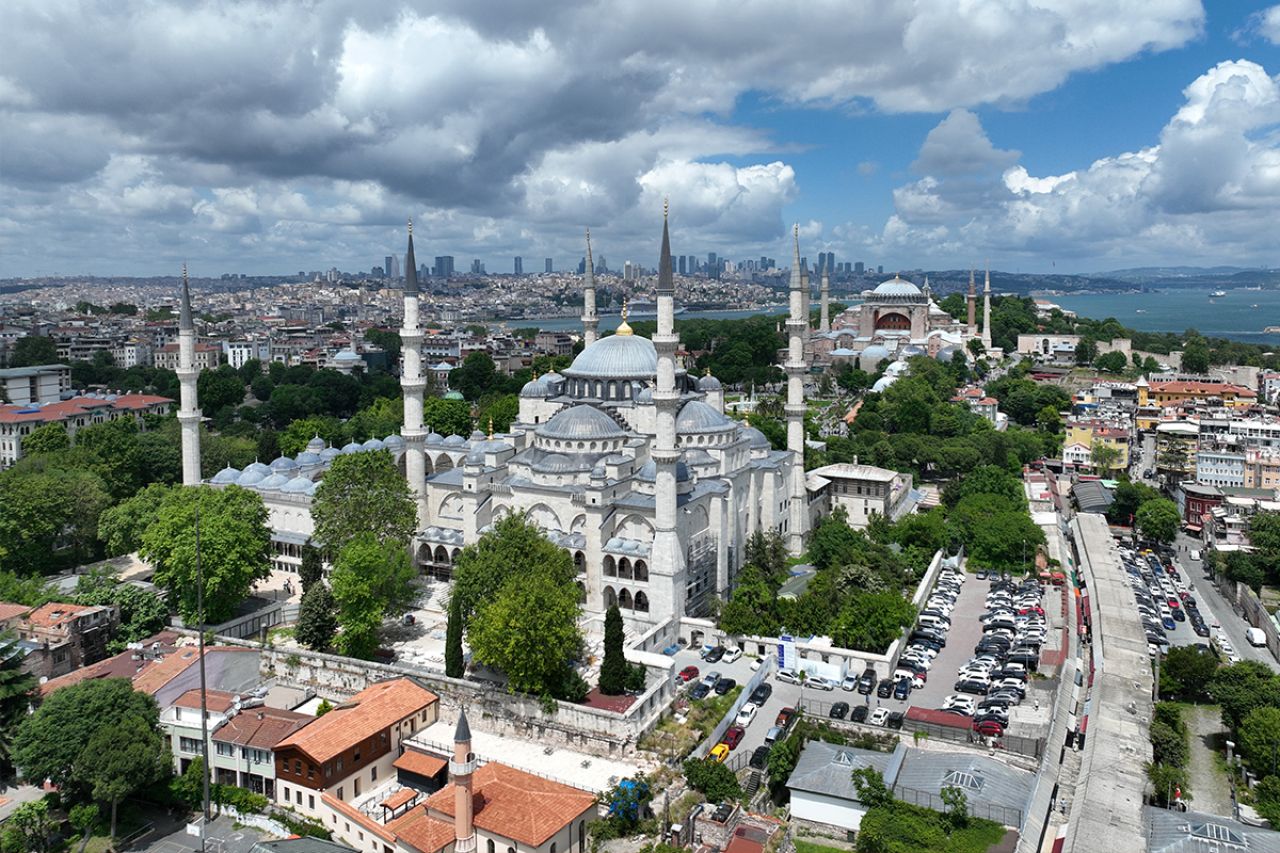 Bu Osmanlı’dan gelen bir gelenek… Ayasofya ve Sultanahmet Camii'lerinde…