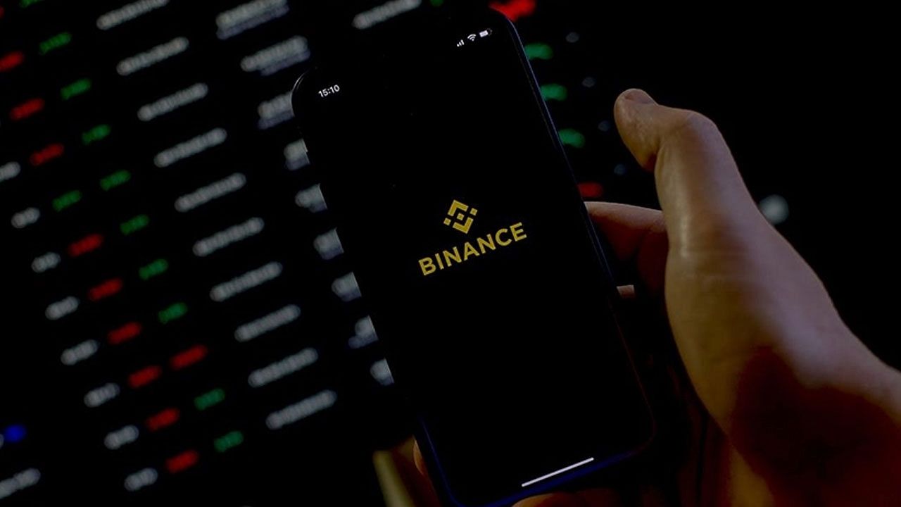 Kripto para borsası Binance bir ülkeden daha çekiliyor