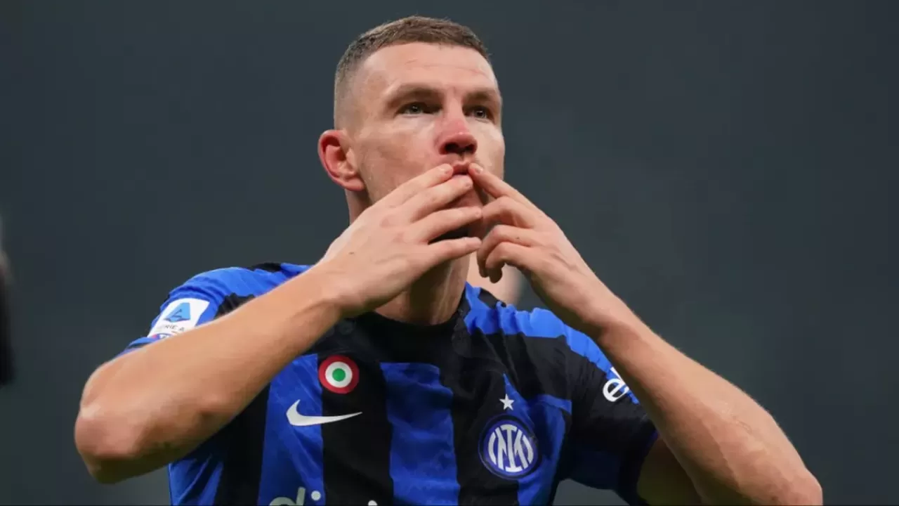 Fenerbahçe Edin Dzeko'yu resmen duyurdu