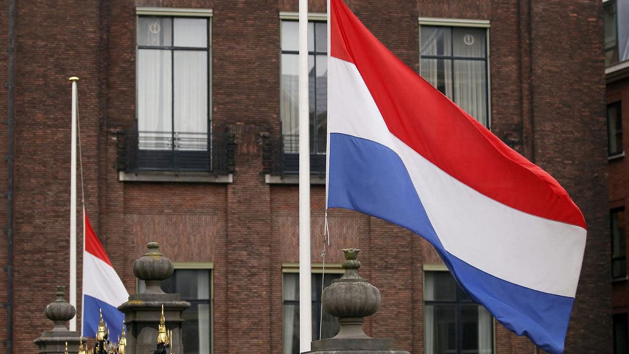 Hollanda, İran'ın Büyükelçisini Dışişleri Bakanlığına çağırdı