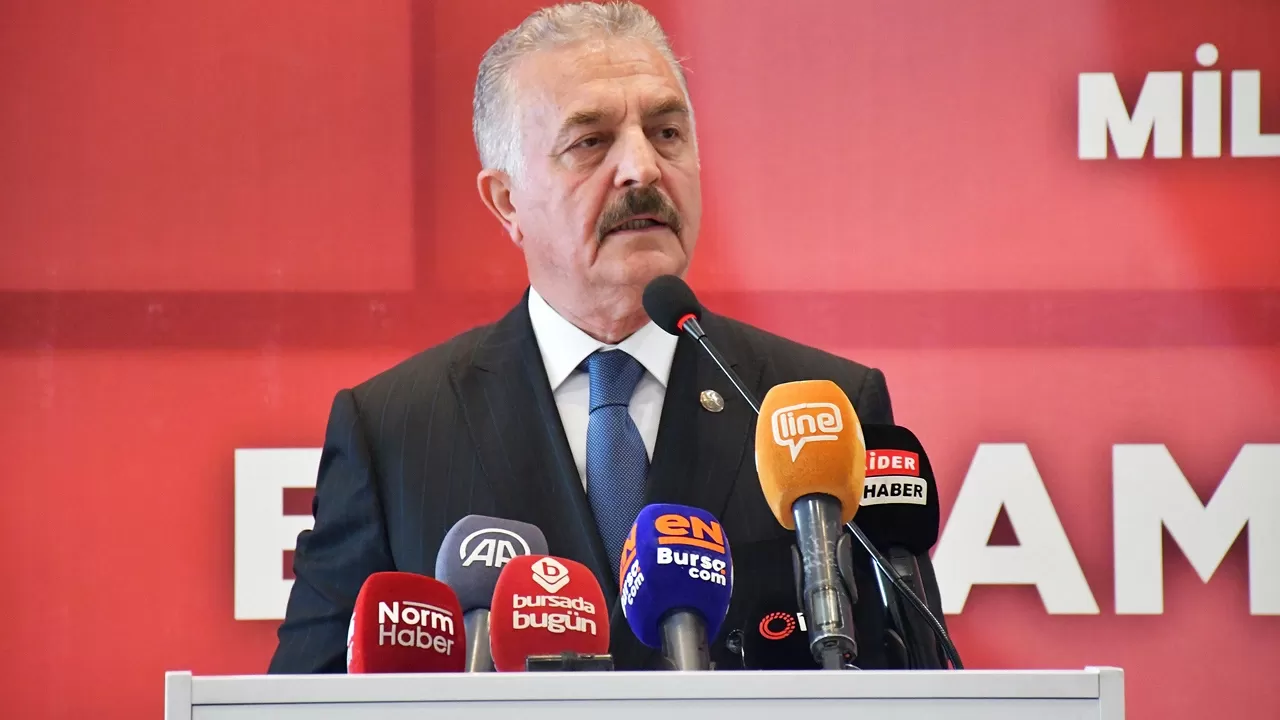 MHP'li Büyükataman'dan Özdağ'a göçmen tepkisi: Sorunun çözümü konusunda samimi değil