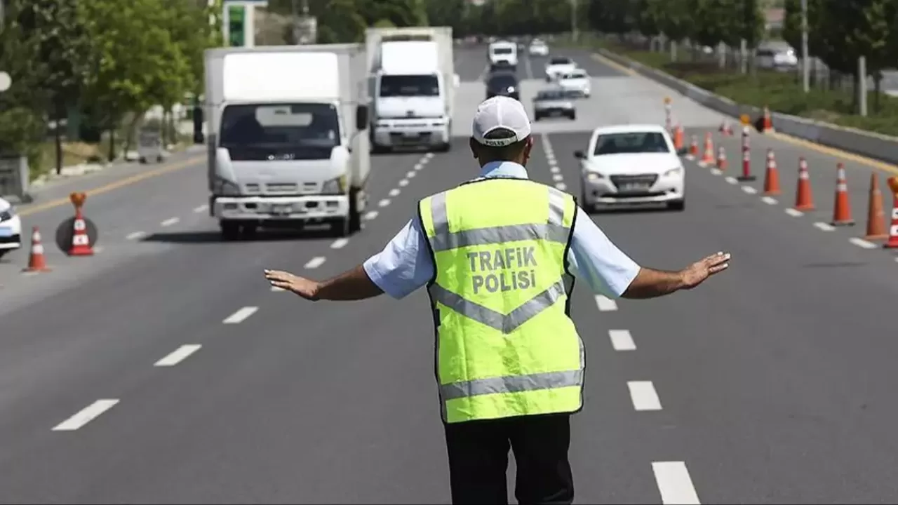 30 Ağustos Zafer Bayramı sebebiyle Ankara'da bazı yollar trafiğe kapatılacak: İşte listesi