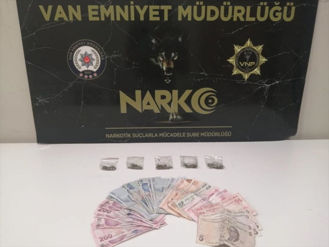 Van'da "torbacı" operasyonlarında 21 şüpheli hakkında işlem yapıldı