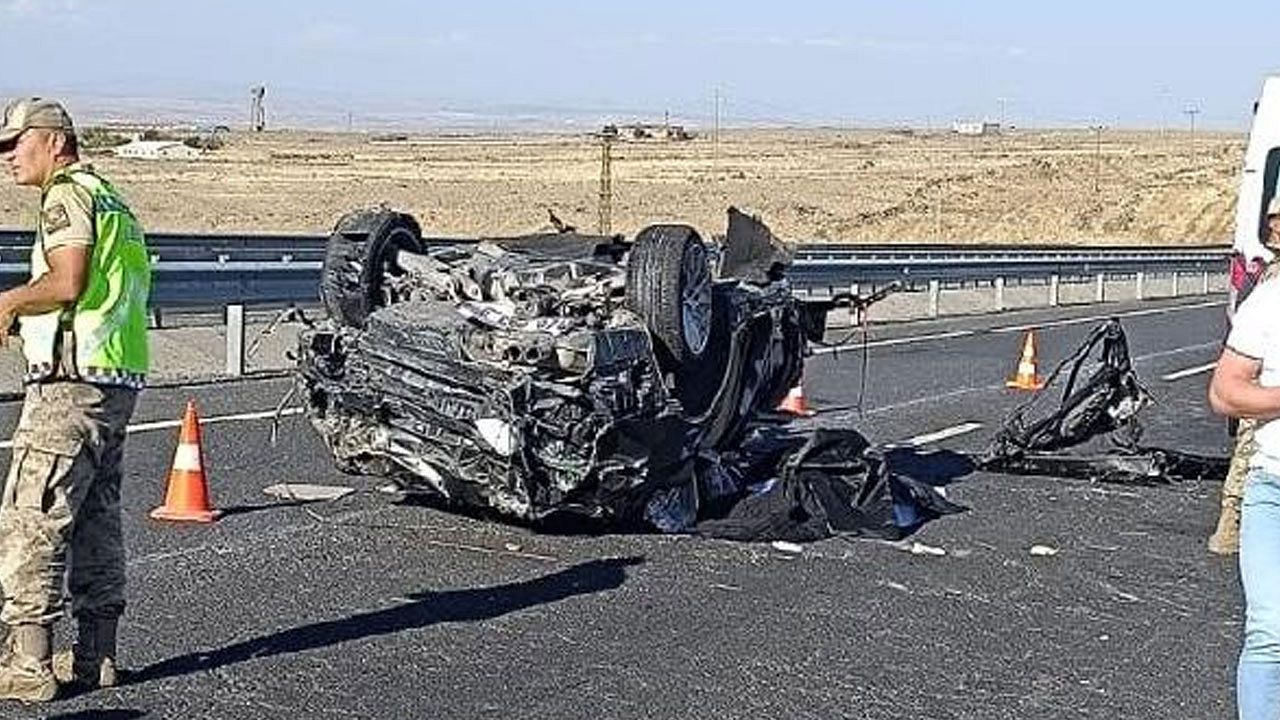 Diyarbakır’da feci kaza! Lastiği patlayan otomobil takla attı, 3 kişi hayatını kaybetti