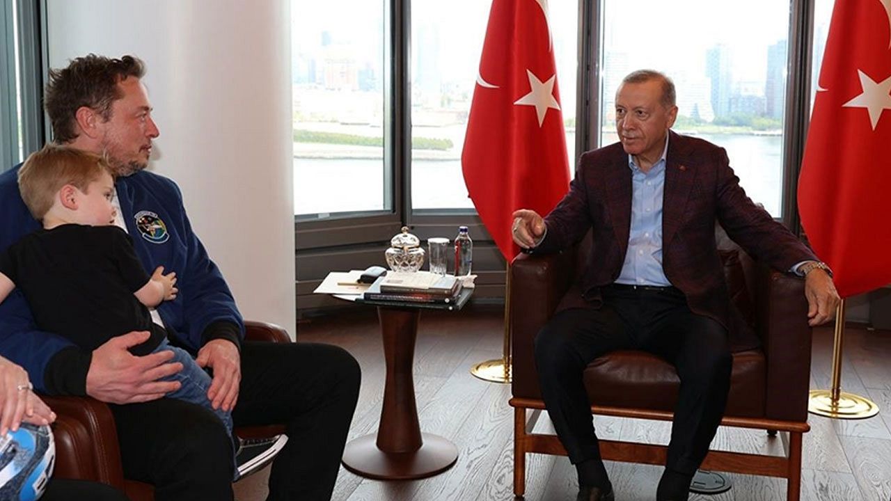 Cumhurbaşkanı Erdoğan'dan Elon Musk'a çağrı: Tesla'nın yedinci fabrikasını Türkiye'de kur