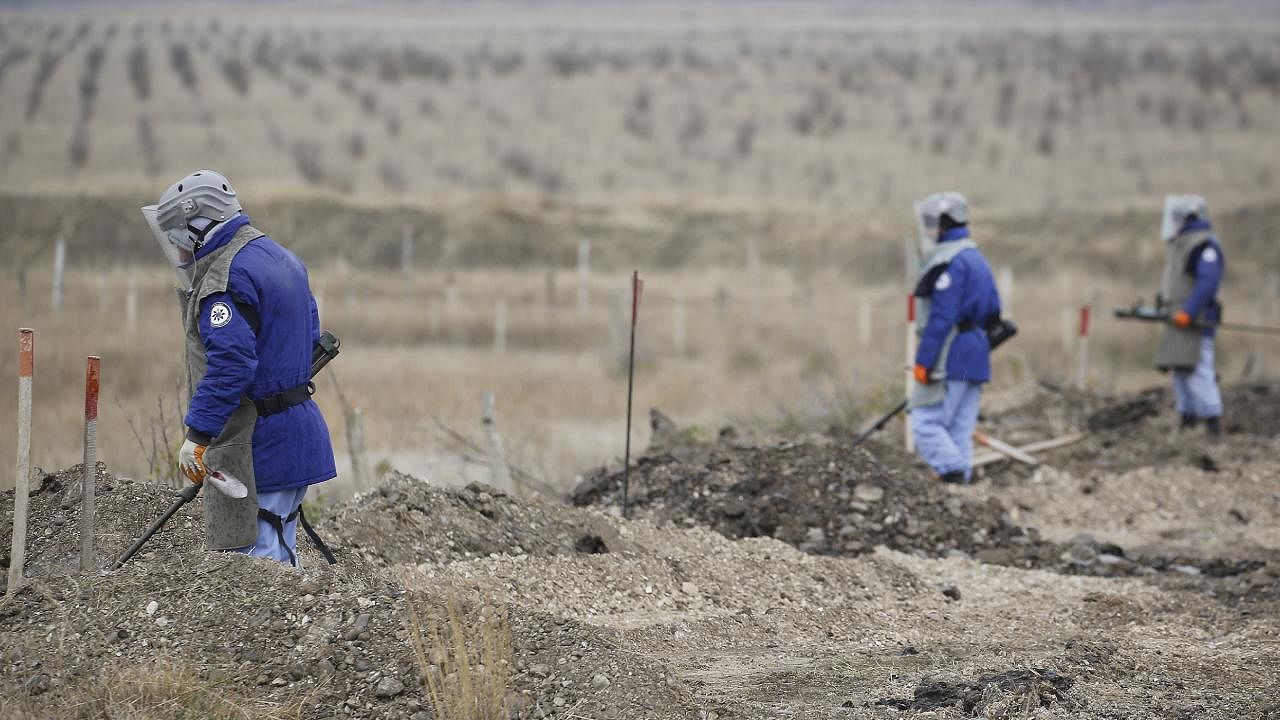 Azerbaycan'da mayın patlaması sonucu bir sivil yaşamını yitirdi