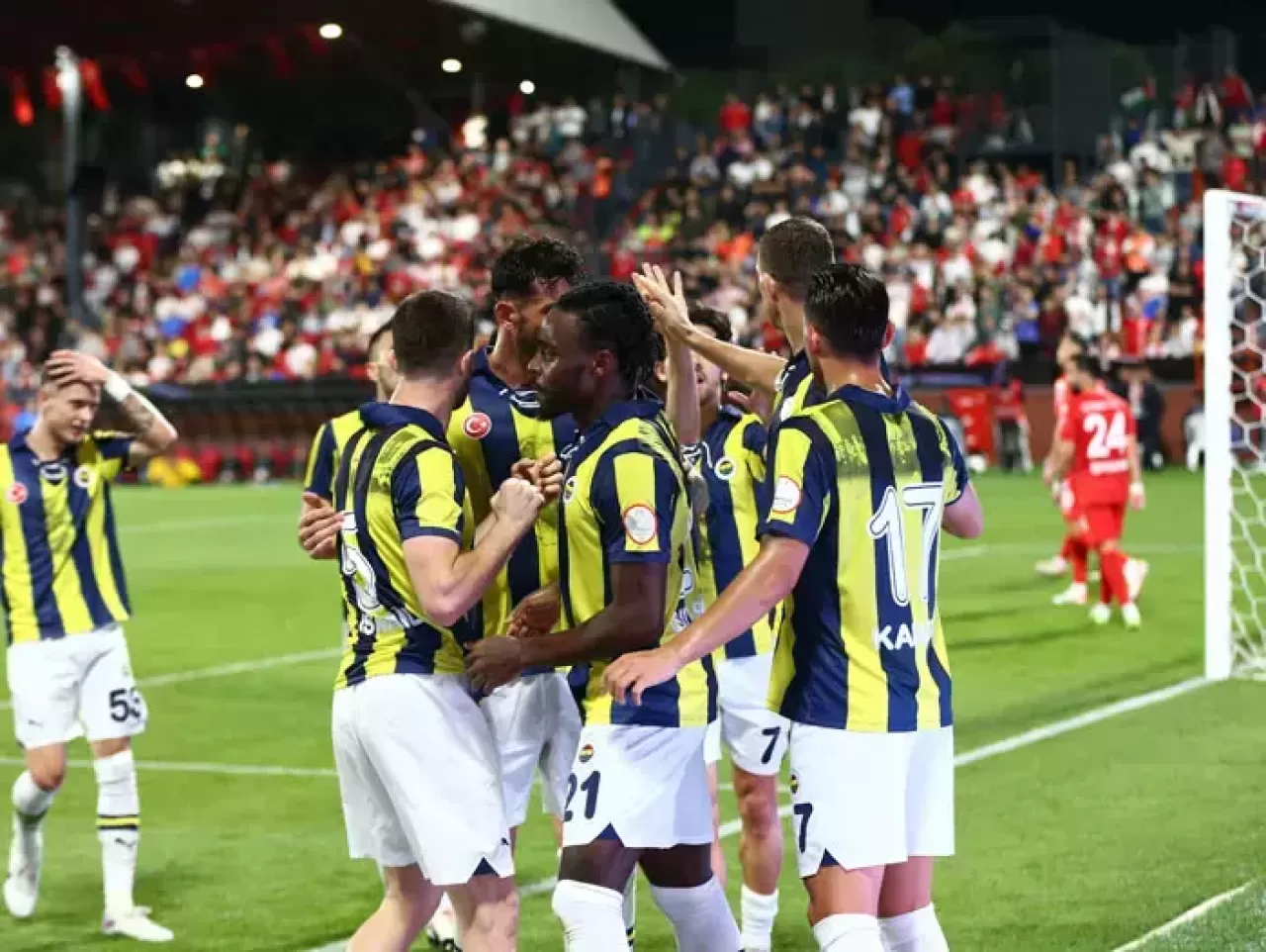 Fenerbahçe, Pendik'te seriye 'devam' dedi