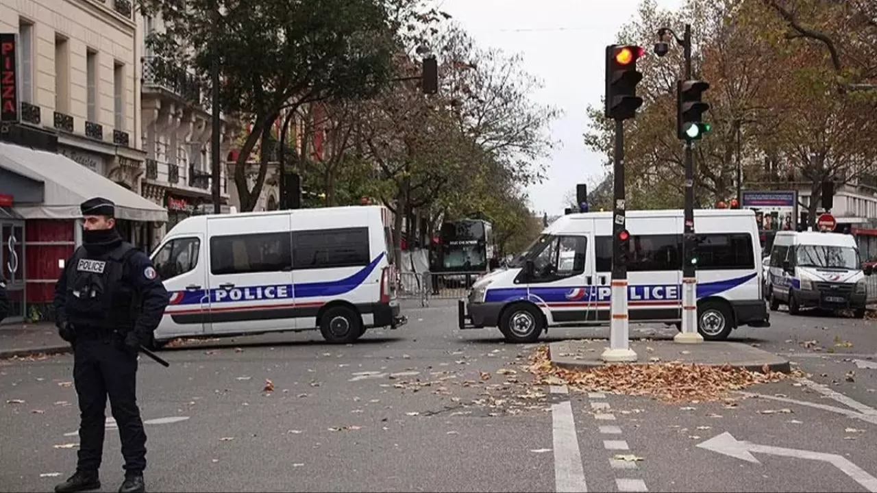 Fransa'da bomba alarmı! 4 kez boşatıldı