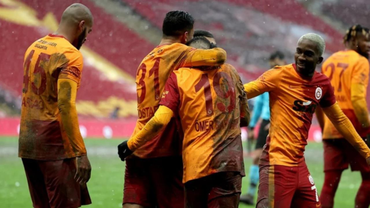 Galatasaray'a çok büyük şok! Hiç kimse bunu beklemiyordu! Adeta yas tutuyorlar